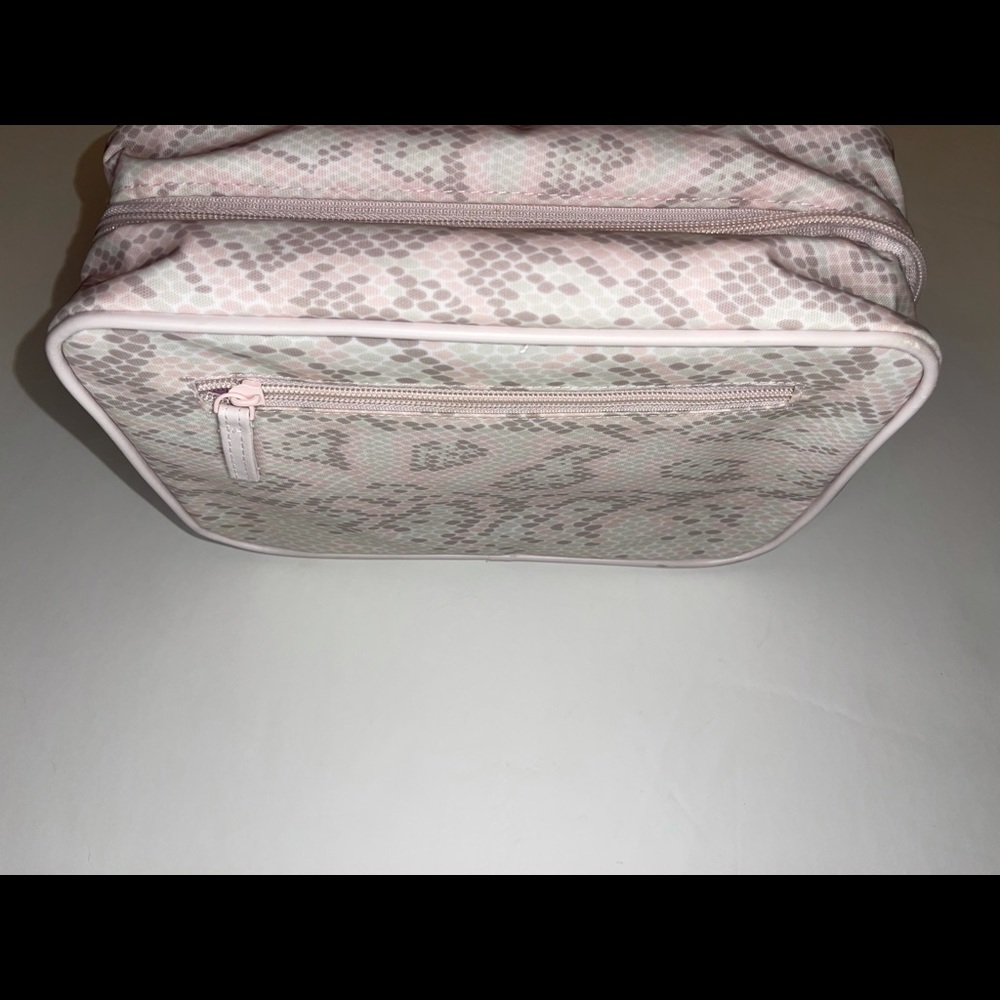 Make up pouch - Picture 3 of 9